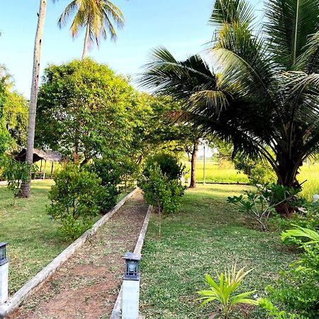 Athyantha Resort Anuradhapura Exterior photo